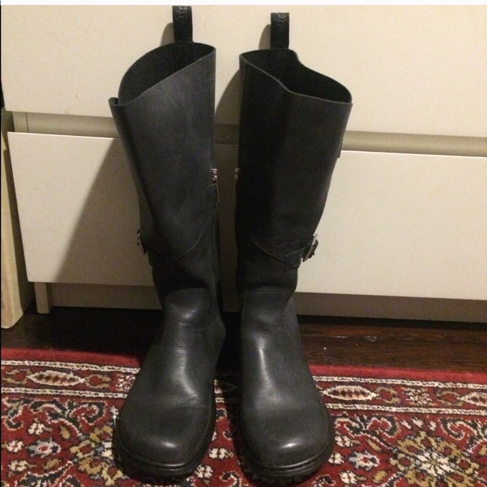 Doc Martens Caite boots